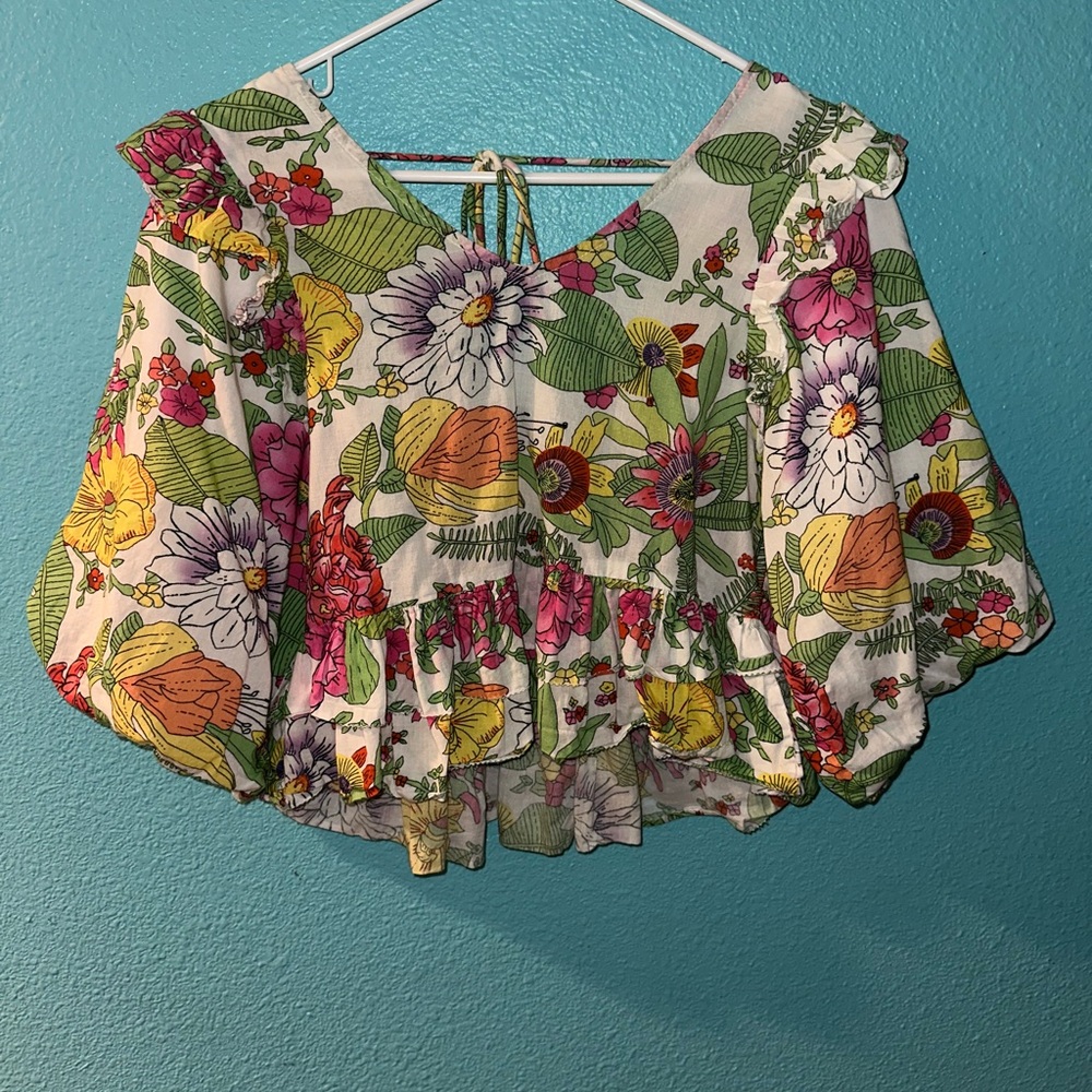 Love the label Floral Print Women's Blouse with Ruffle Hem